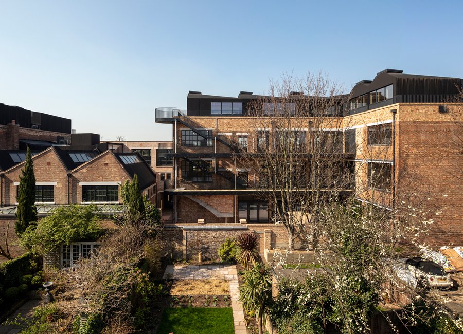 3000_9_1806_100_web_De_Beauvoir_copyright_NickKane_01_0017_3